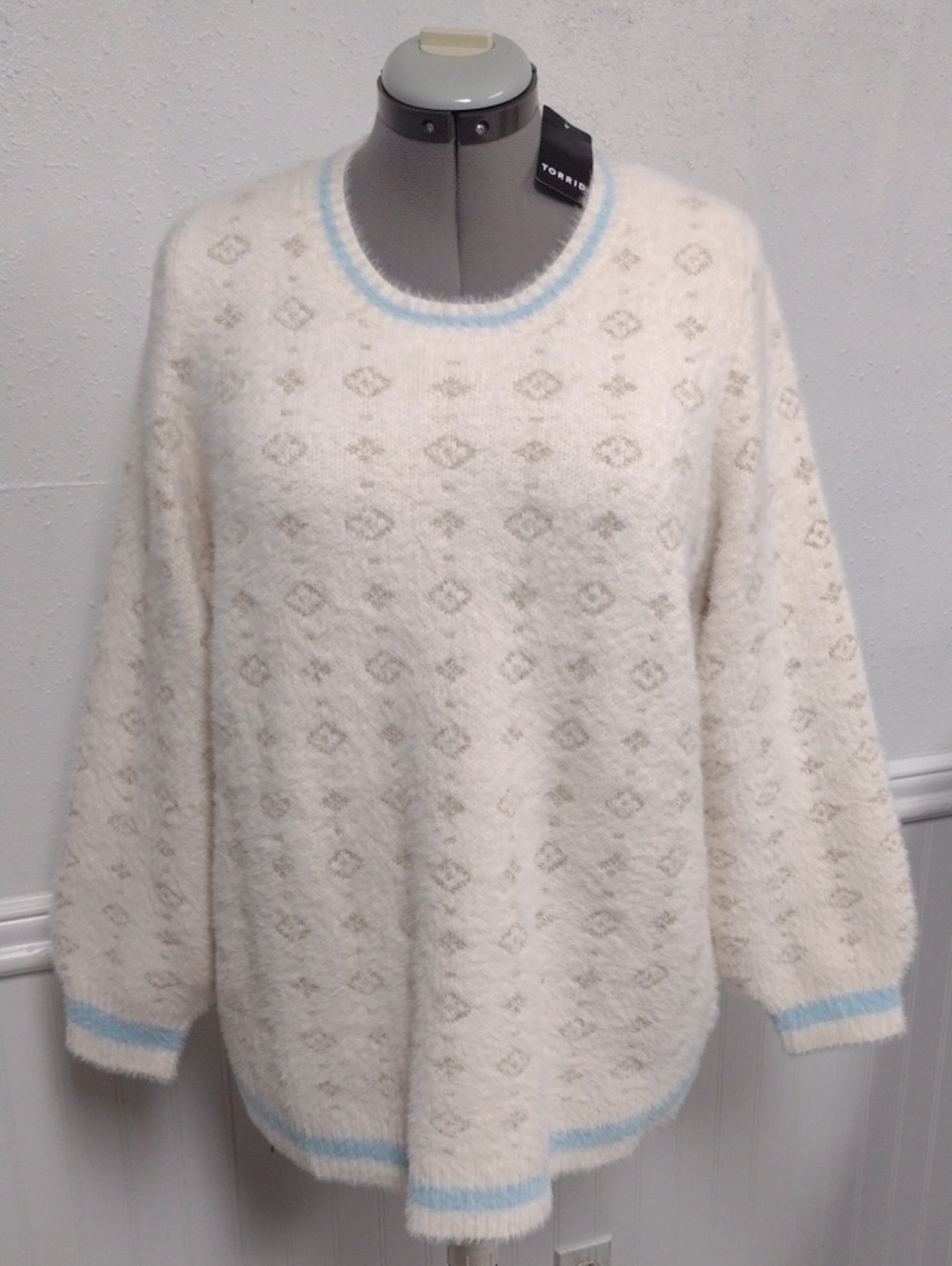 NEW torrid Ivory Fuzzy Crewneck Sweater with Light Blue Trim